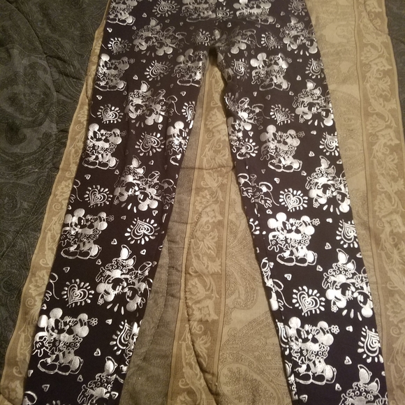 Disney parks authentic leggings - Picture 2 of 3